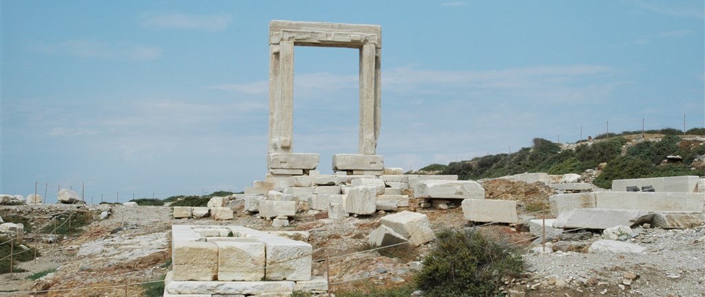  Naxos